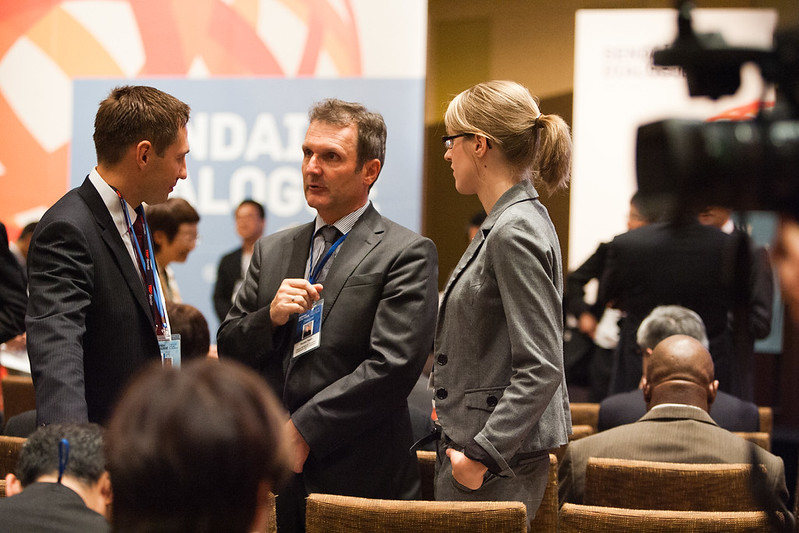 Delegates networking at the Sendai Dialogue